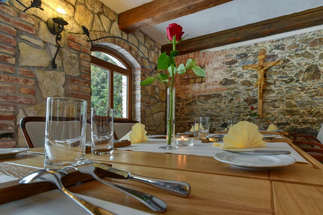 Zamecka Fortovna Obora - Forester House Kaznejov Extérieur photo