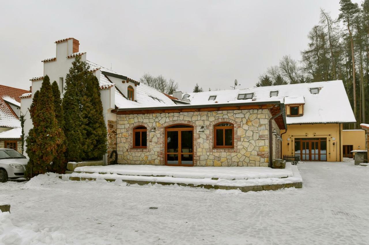 Zamecka Fortovna Obora - Forester House Kaznejov Extérieur photo