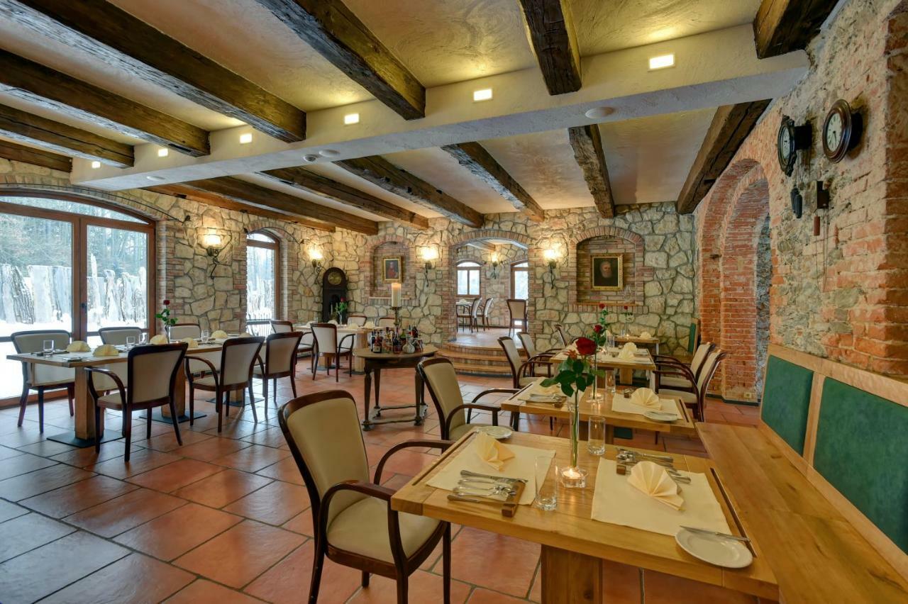 Zamecka Fortovna Obora - Forester House Kaznejov Extérieur photo